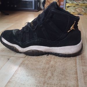 Jordan 11 Heiress Black & Gold